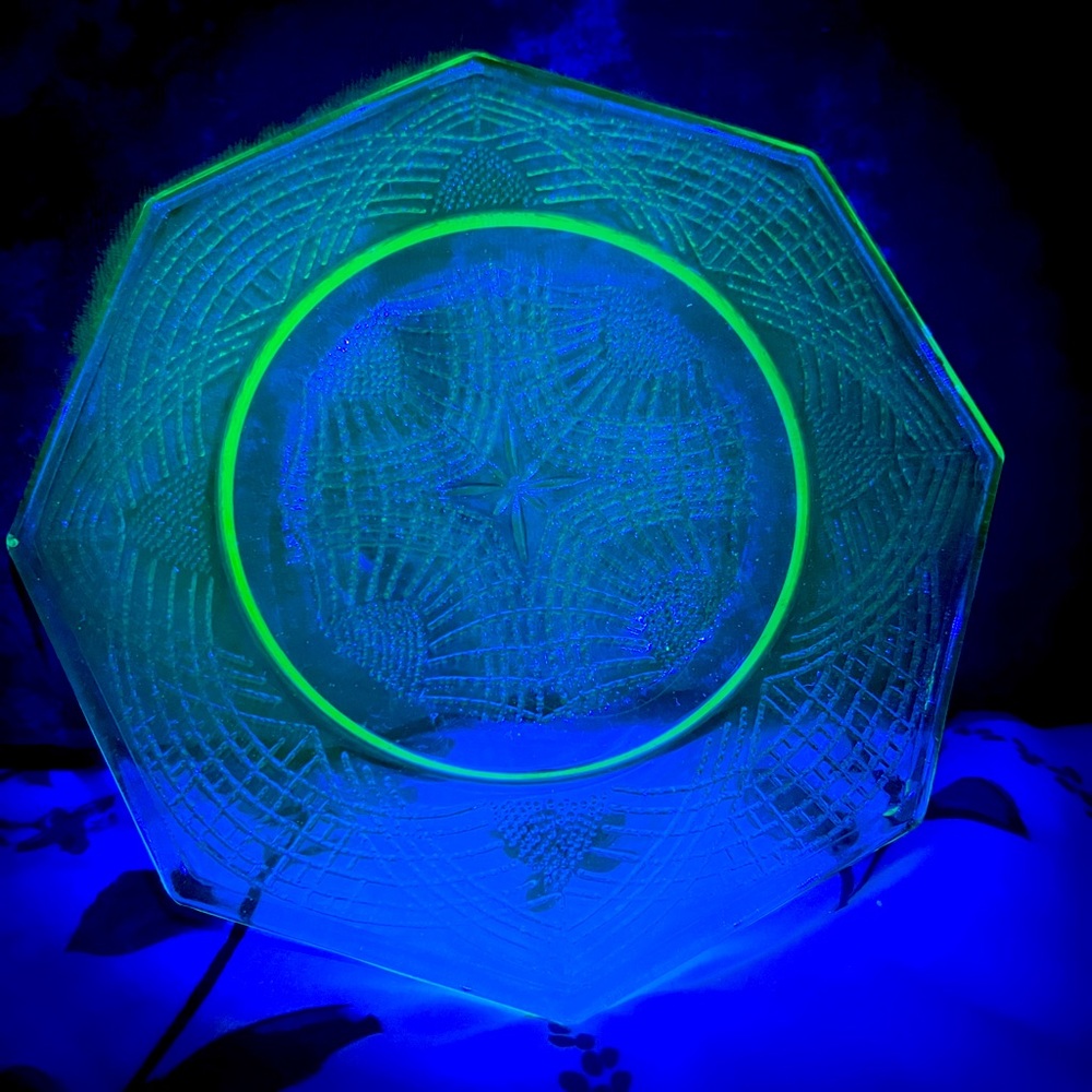 Teal uranium glass small plate